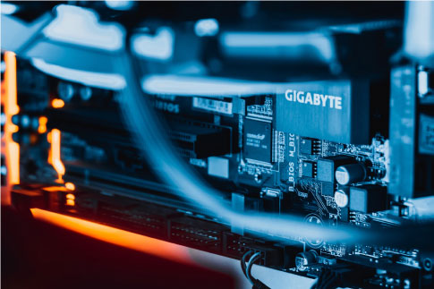 株式会社HTの高耐久向けサーバーPCの構成・組み立て